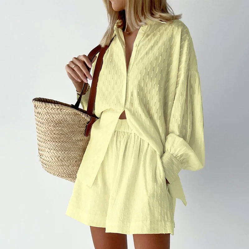 Layla - Stylish Shorts & Breezy Blouse Top
