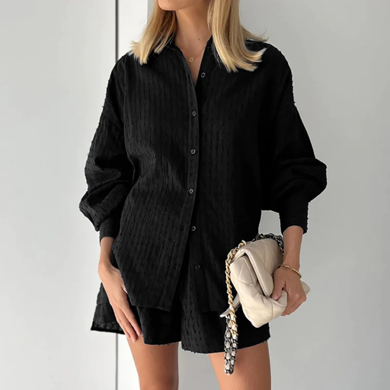 Layla - Stylish Shorts & Breezy Blouse Top