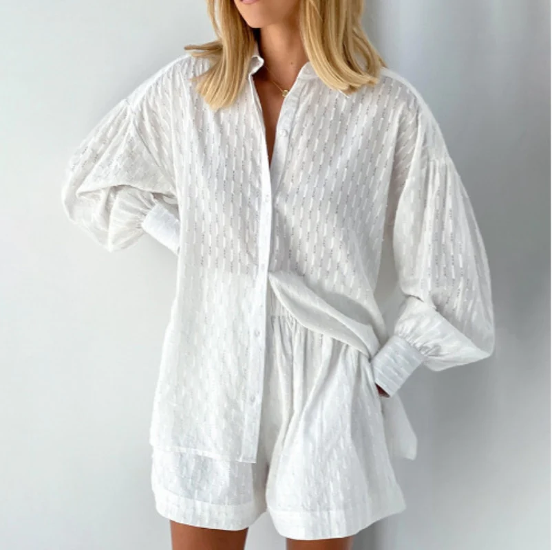 Layla - Stylish Shorts & Breezy Blouse Top